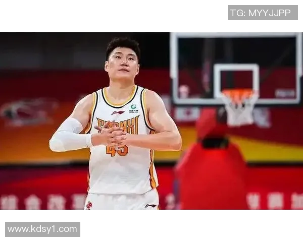 常林的奋斗历程与篮球梦想如何成就辉煌人生与职业生涯的交织与启示