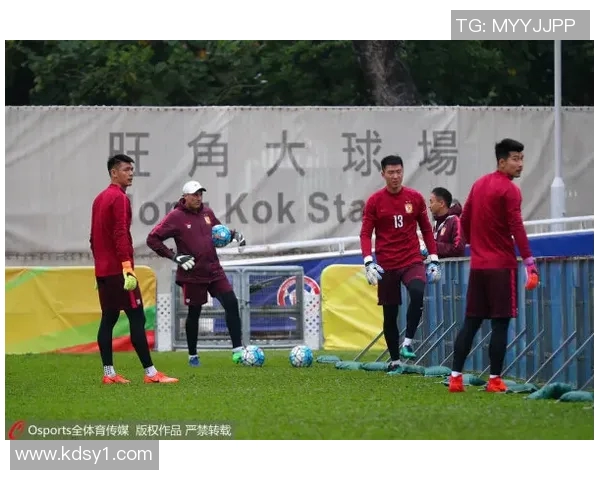 欧冠决赛场地问题引发球员不满温布利草坪质量成焦点争议 欧冠决赛场地问题引发球员不满温布利草坪质量成焦点争议