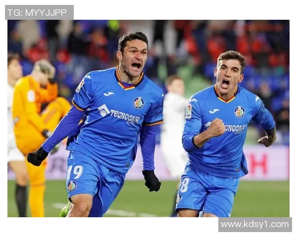 瓦伦西亚主场迎战拉斯帕尔全力争胜展现球队实力与韧性