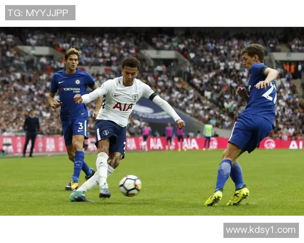 热刺与罗马激战在即谁能在欧联杯中笑到最后