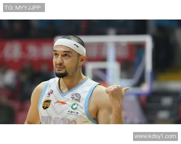 西热力江的篮球之路：从新疆小将到CBA明星的奋斗历程与成长故事