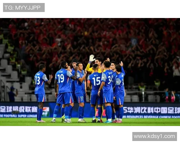 重庆对阵上港精彩集锦回顾赛场瞬间尽显足球魅力与激情