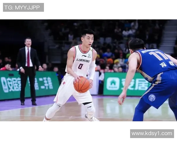 高诗岩：从青涩新星到篮球场上的耀眼明星之路探秘