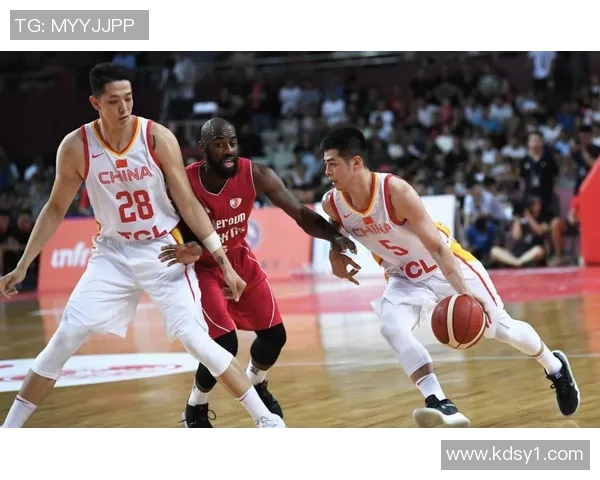 2018年CBA季后赛深圳队与新疆队激战回顾与精彩瞬间分析