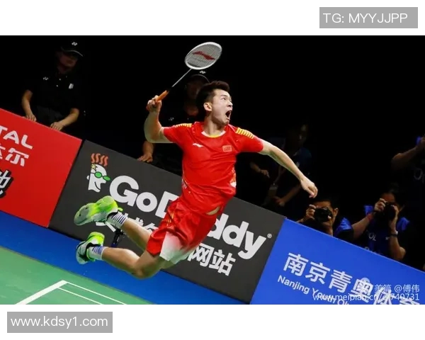 东亚杯精彩对决中国队迎战香港队直播全程回顾与精彩瞬间分享 东亚杯精彩对决中国队迎战香港队直播全程回顾与精彩瞬间分享